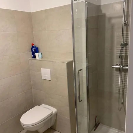 Les Pieds Dans L'eau Du Trottel * アジャクシオ