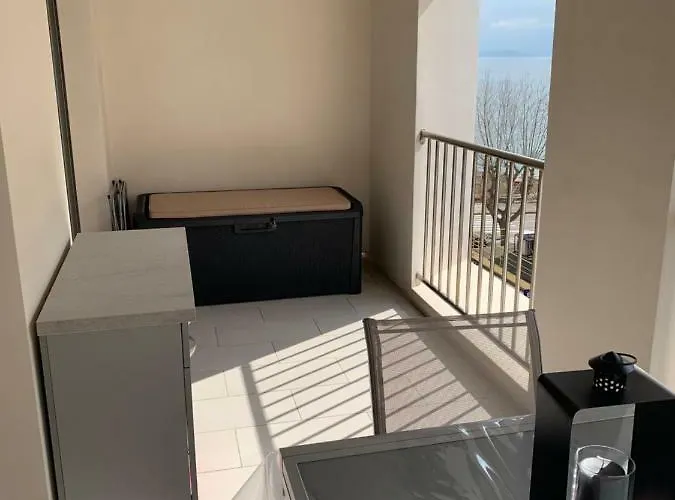 Les Pieds Dans L'eau Du Trottel Apartament *